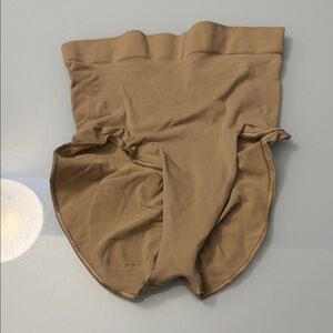 NWOT SKIMS Sculpting Brief BBL Underwear